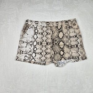 Jennifer‎ Lopez Snake Print Shorts Size 10 Missing Button